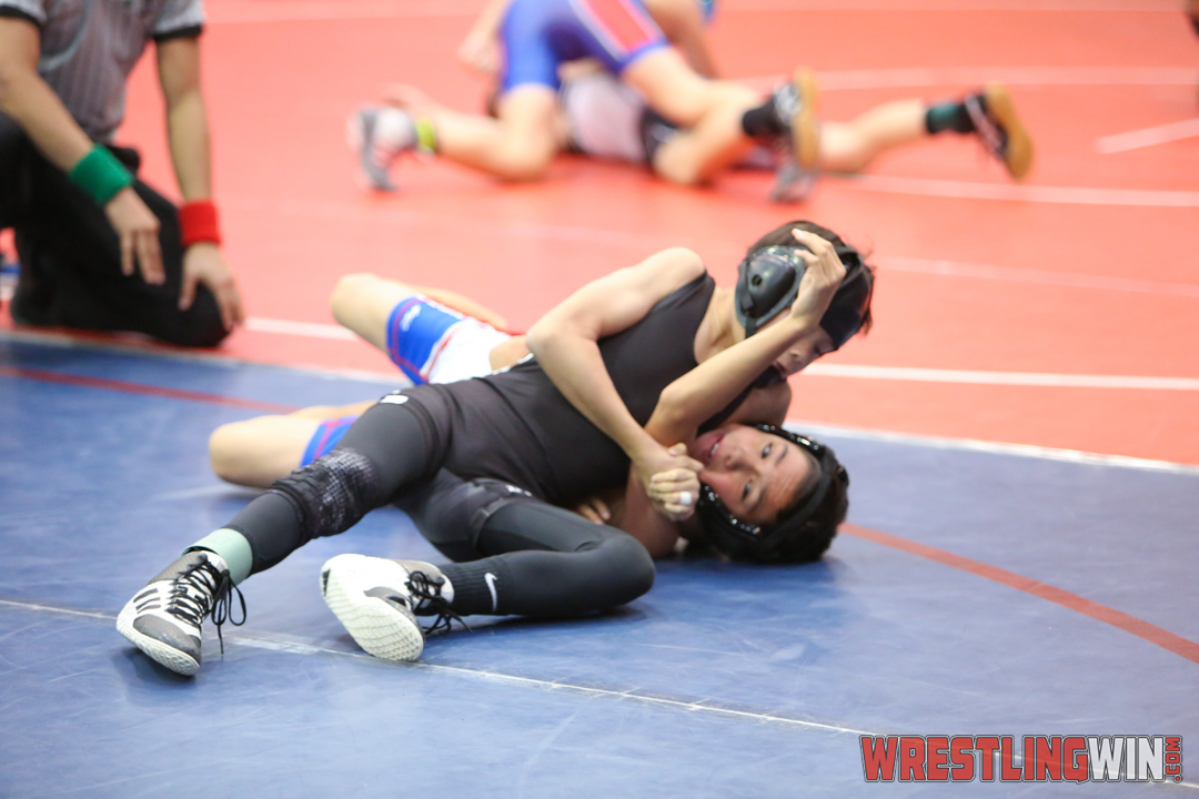 WrestlingWin-4045.jpg