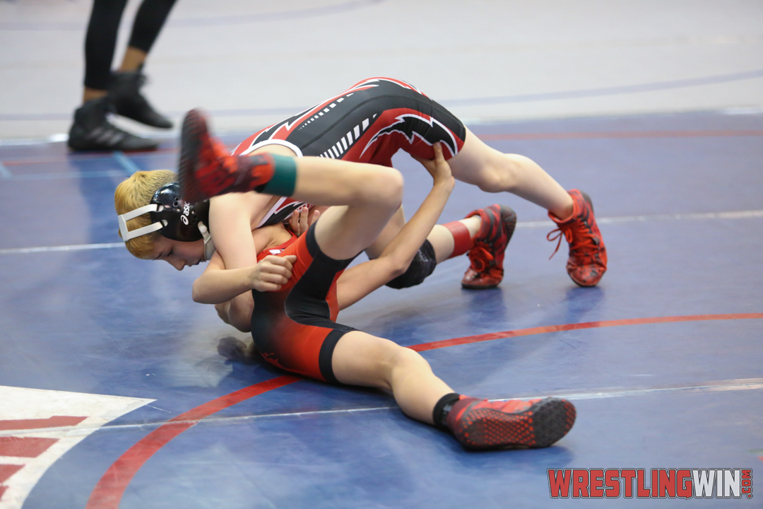 WrestlingWin-4080.jpg