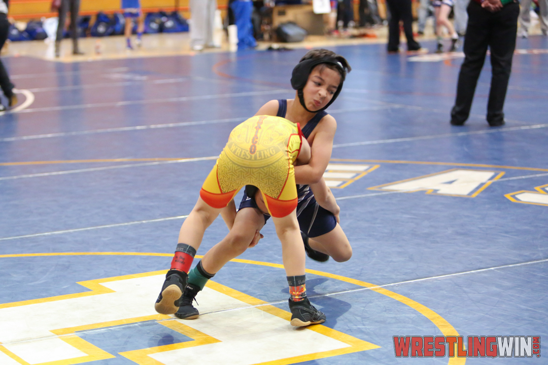 WrestlingWin-4105.jpg