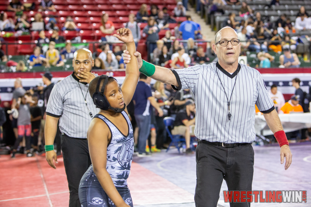 WrestlingWin-5915.jpg