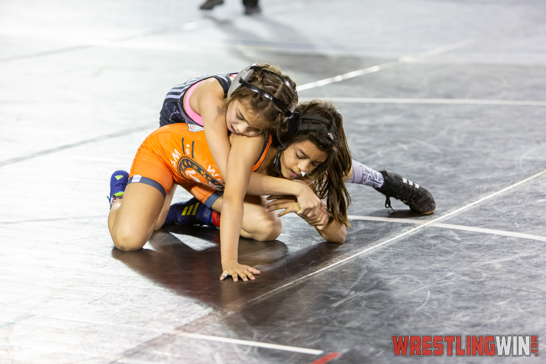 WrestlingWin-5922.jpg