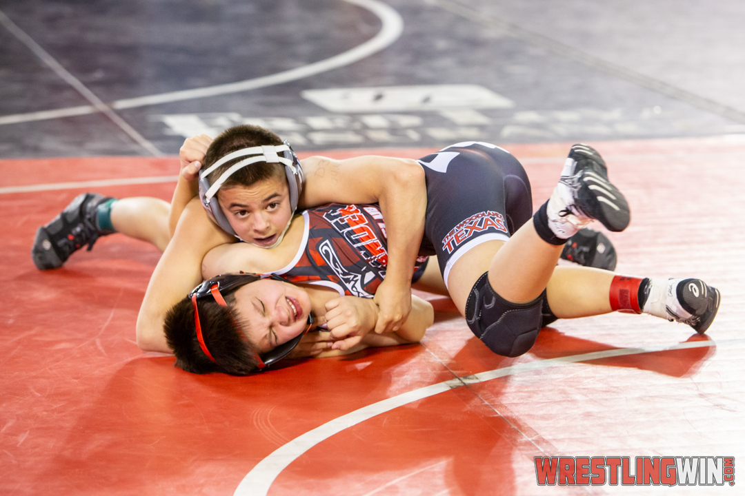 WrestlingWin-6124.jpg